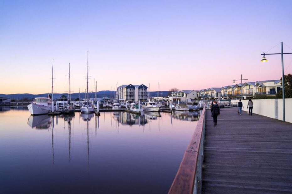 Imagem do porto em Lauceston para ilustrar conteúdo sobre os motivos para morar em Lauceston na Austrália