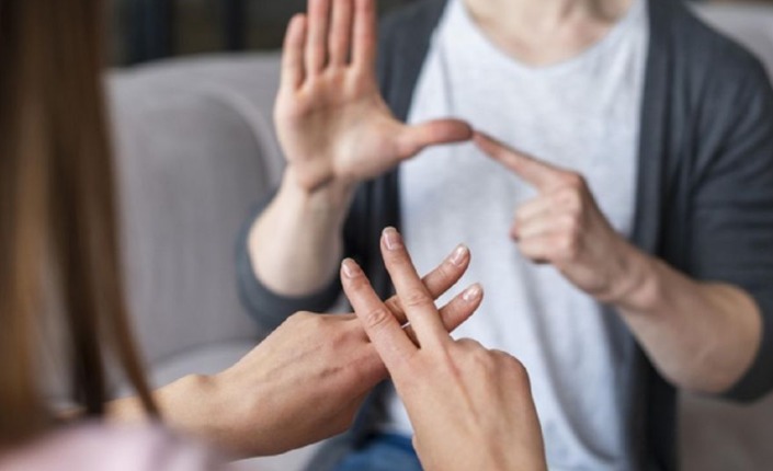 traduzca-traducao-LIBRAS